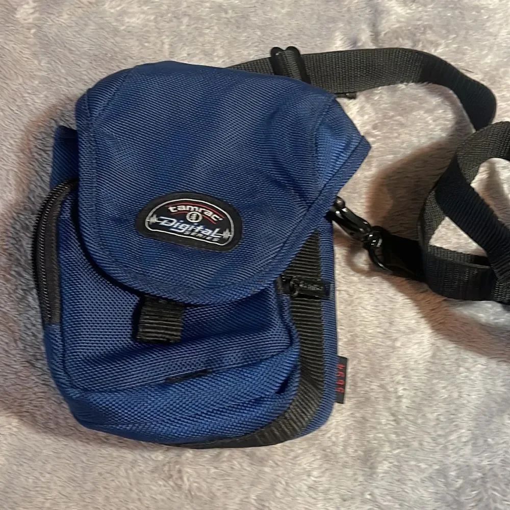 Tamarac Digital camera case - Picture 2 of 9